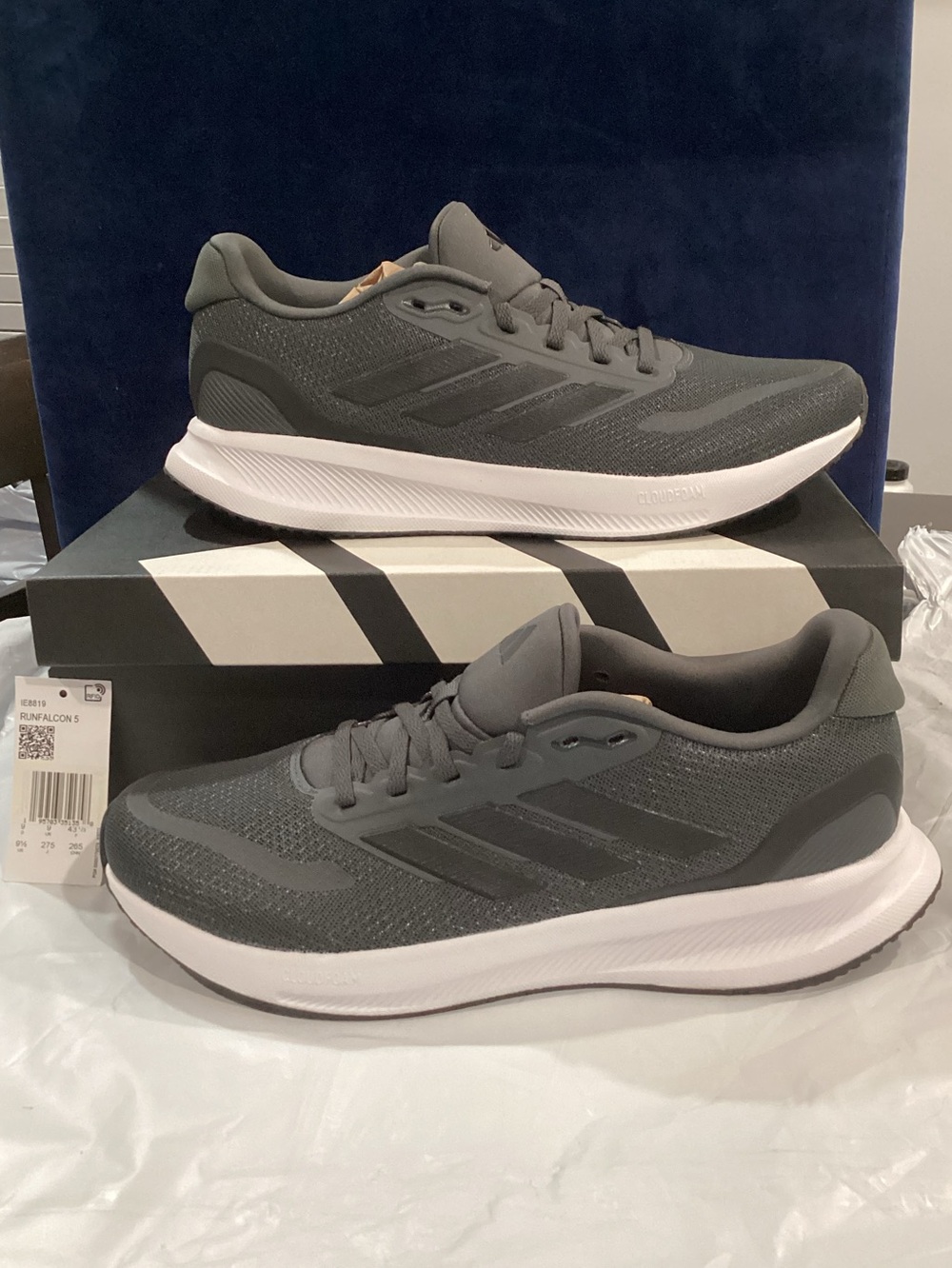 Adidas Runfalcon 5 Men’s 9.5 Grey Black White Cloudfoam Running Shoes IE8819